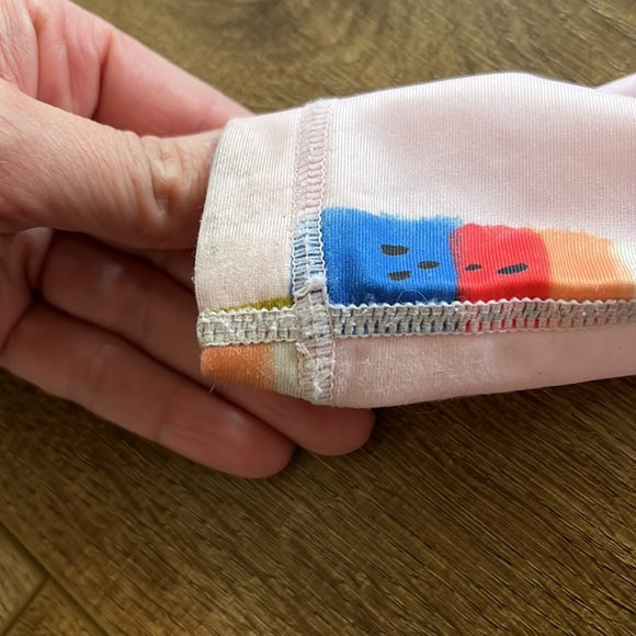 Tea Collection Rashguard Bathing suit SPF 50 18-24 months - Picture 3 of 4